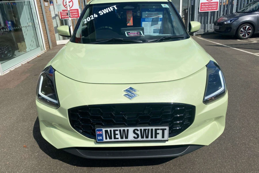 Vehicle Image - 3