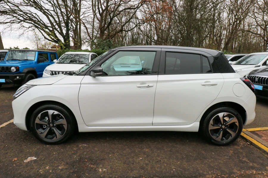 Vehicle Image - 2