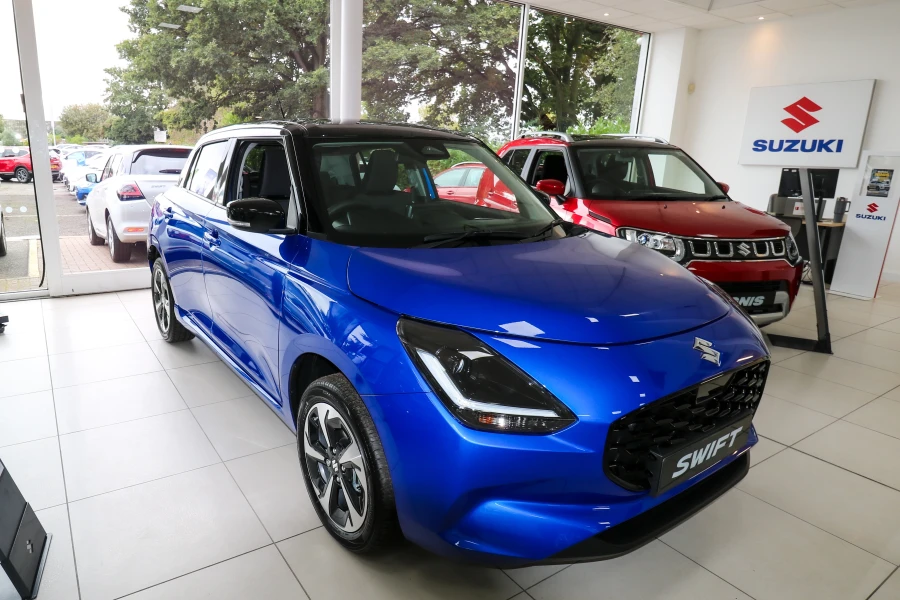 Vehicle Image - 0