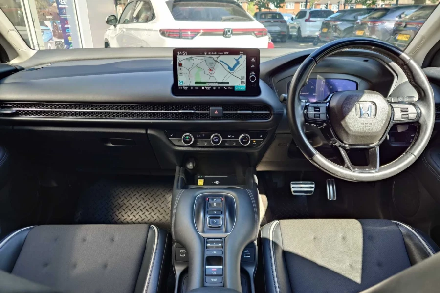 Vehicle Image - 3