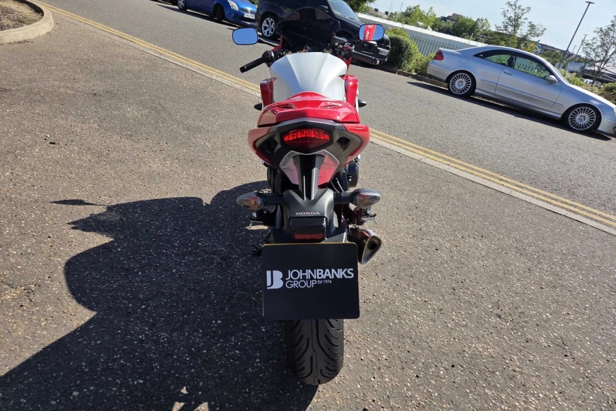 Vehicle Image - 3