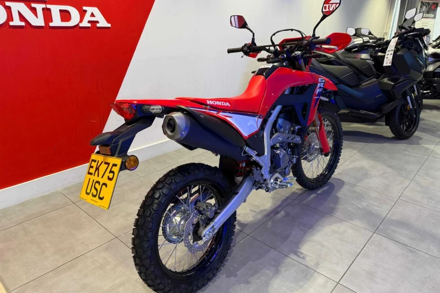 Vehicle Image - 2