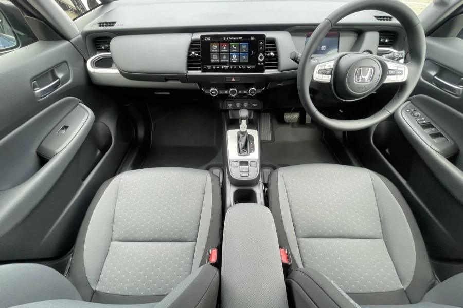 Vehicle Image - 3