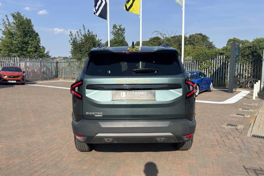 Vehicle Image - 2