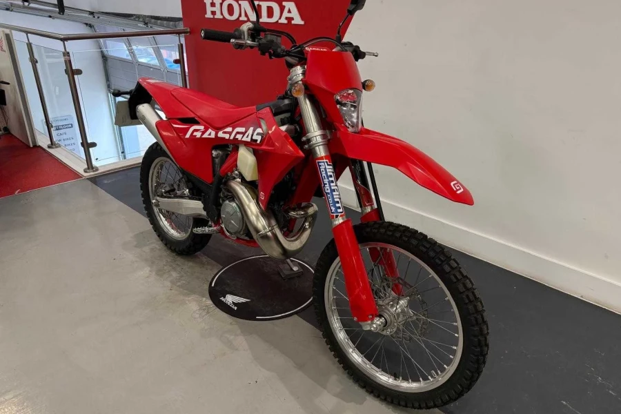 Vehicle Image - 1