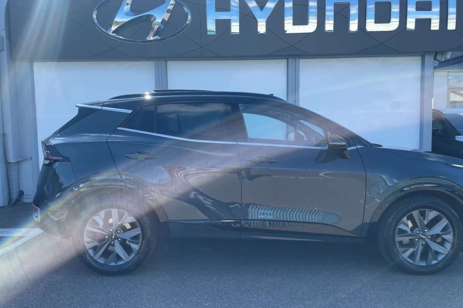 Vehicle Image - 1