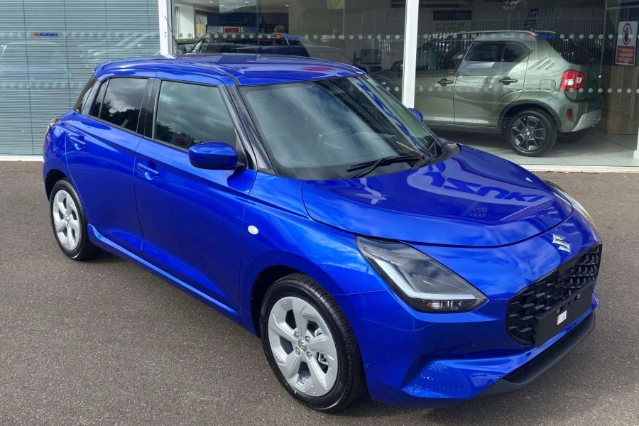 Vehicle Image - 0