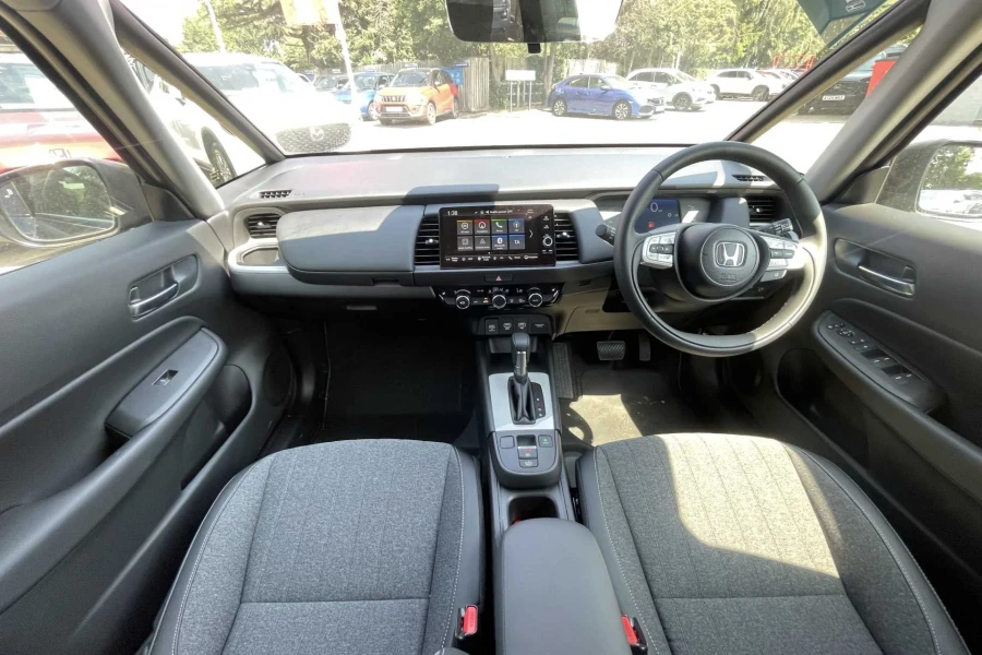 Vehicle Image - 3