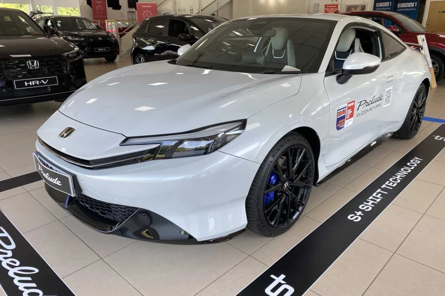 Vehicle Image - 0
