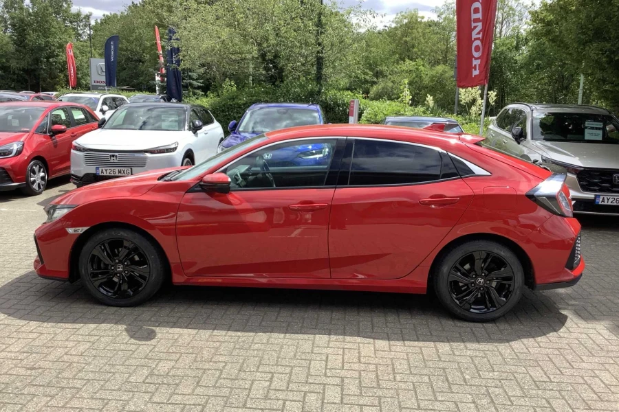 Vehicle Image - 3