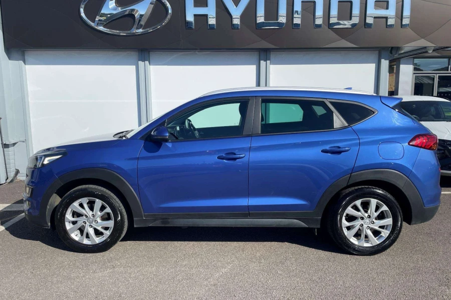 Vehicle Image - 2