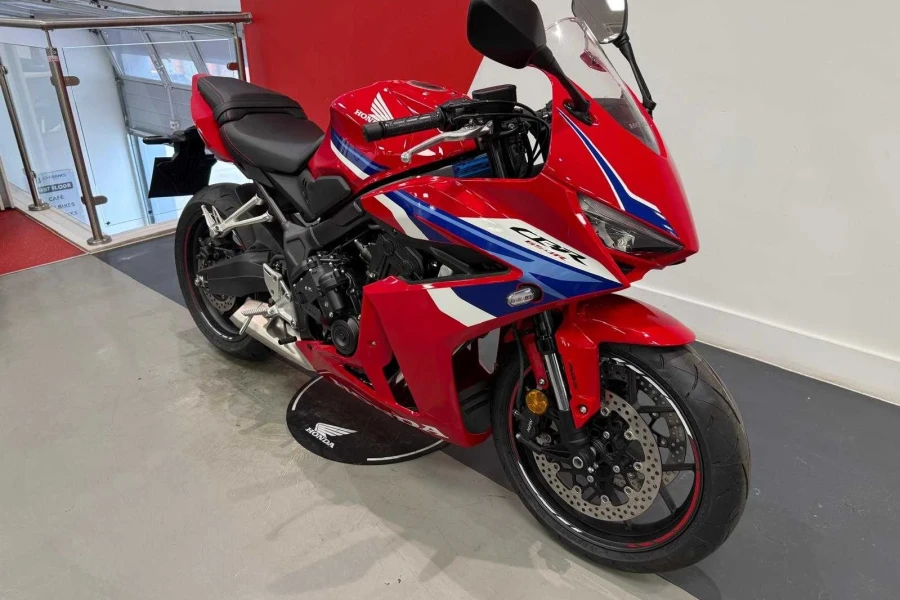 Vehicle Image - 1
