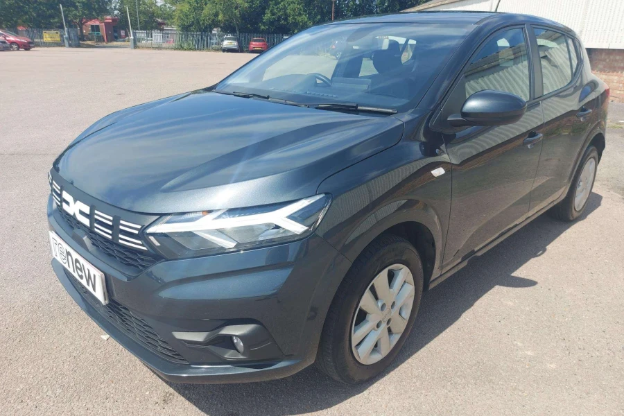 Vehicle Image - 2