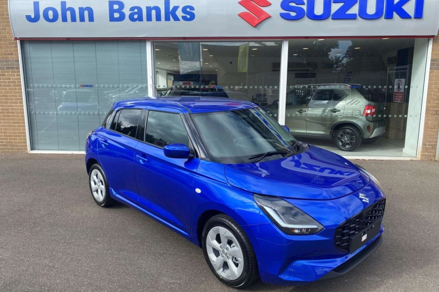 Vehicle Image - 2