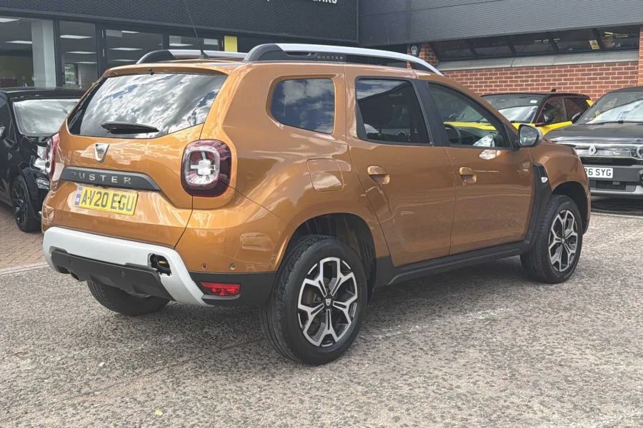 Vehicle Image - 3