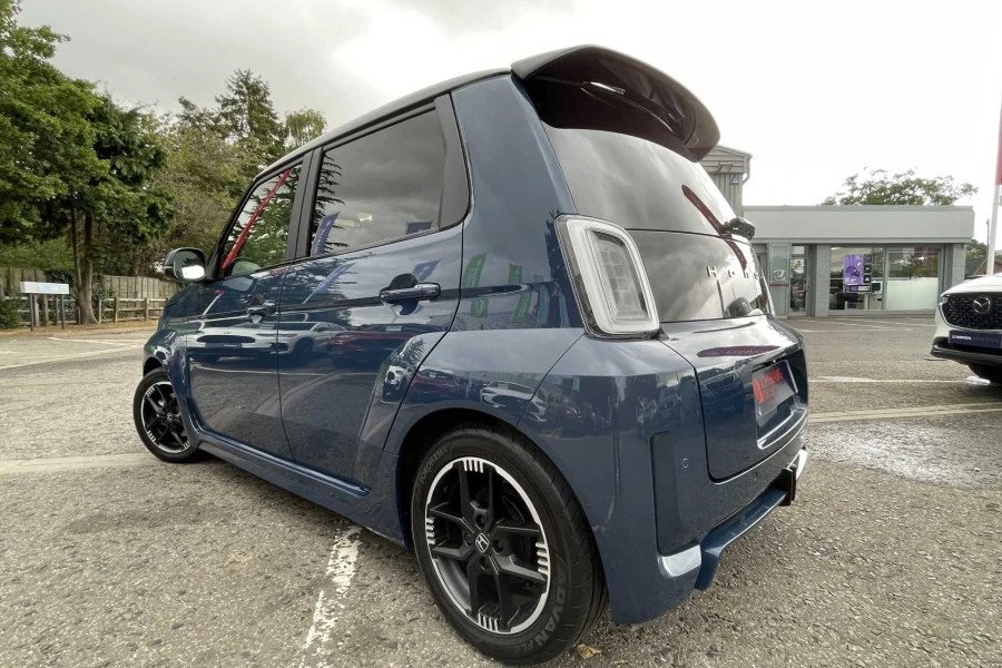 Vehicle Image - 2