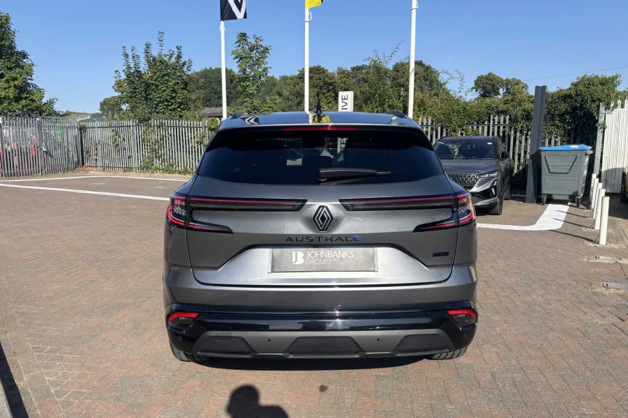 Vehicle Image - 2