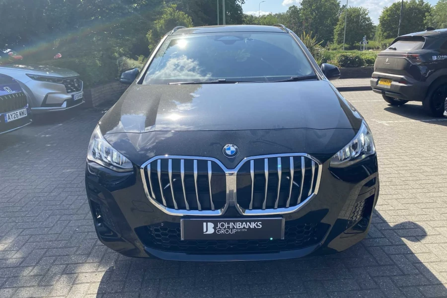 Vehicle Image - 1