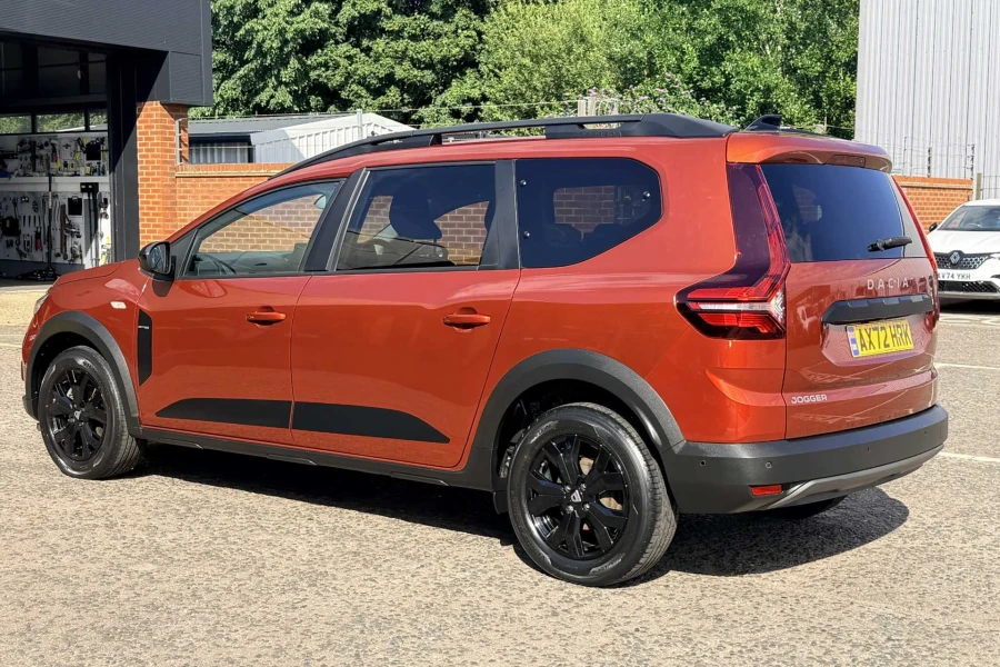 Vehicle Image - 2