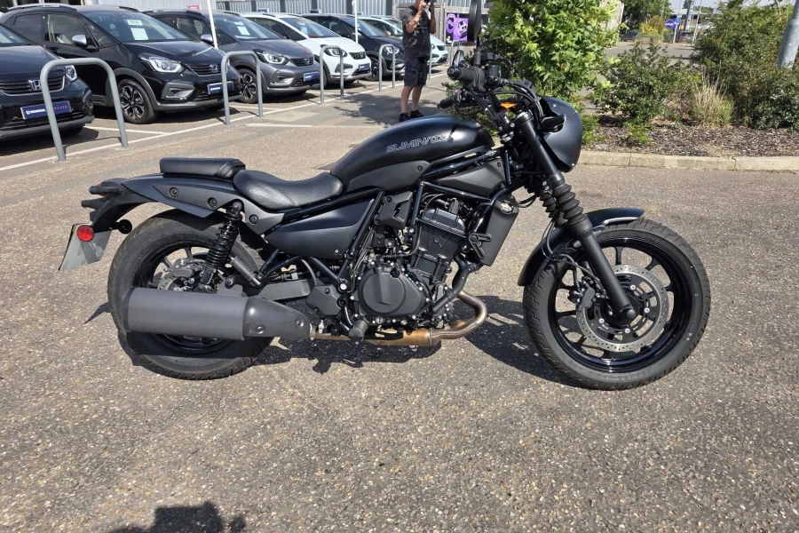 Vehicle Image - 1