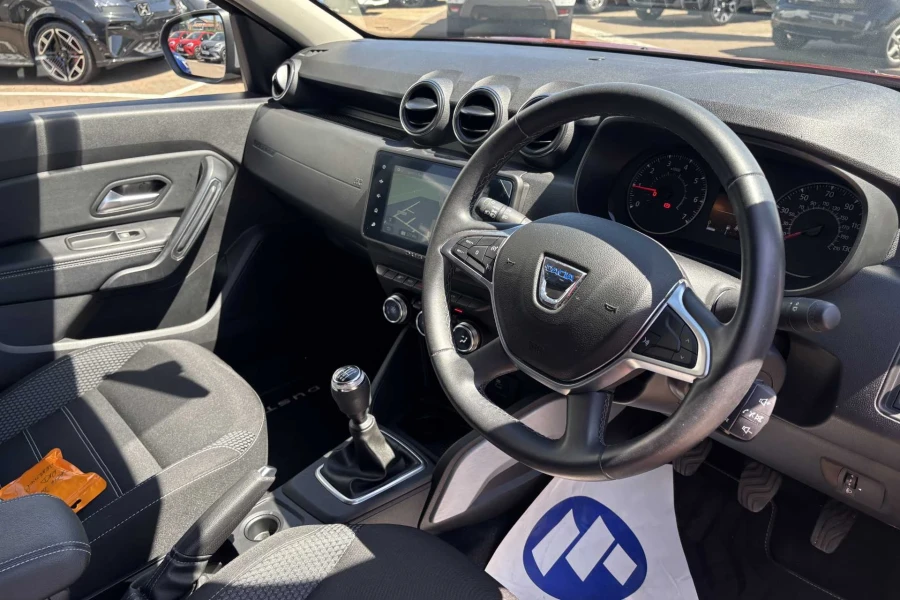 Vehicle Image - 3