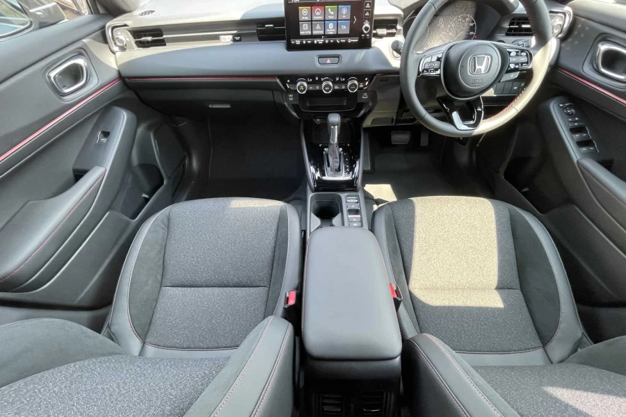 Vehicle Image - 3