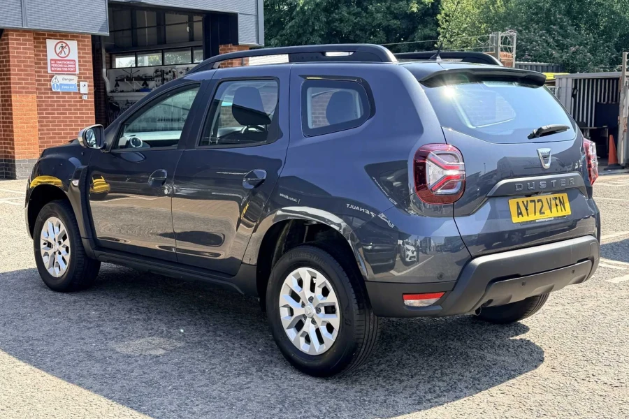 Vehicle Image - 2