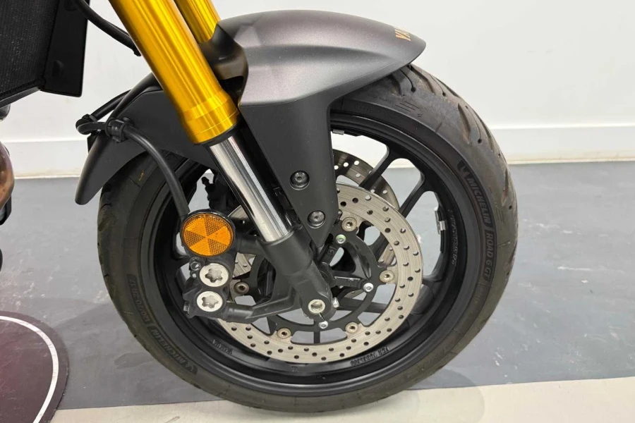 Vehicle Image - 3