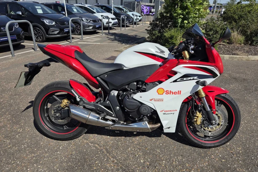 Vehicle Image - 1
