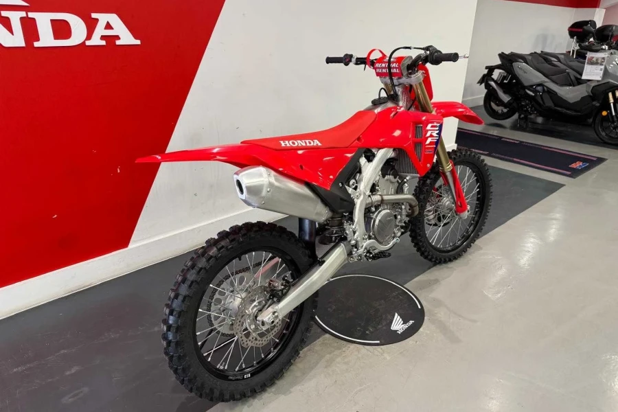 Vehicle Image - 2