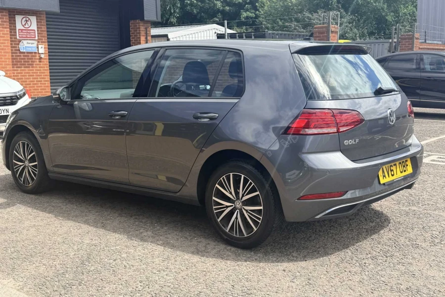 Vehicle Image - 2