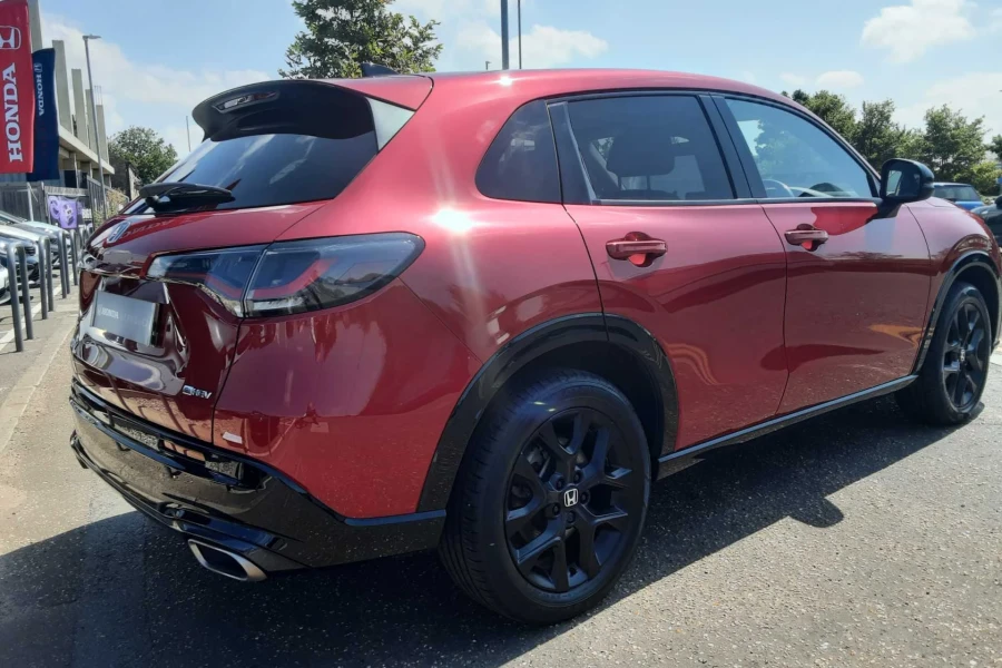 Vehicle Image - 3