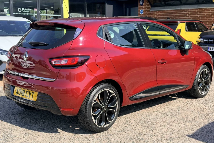 Vehicle Image - 3