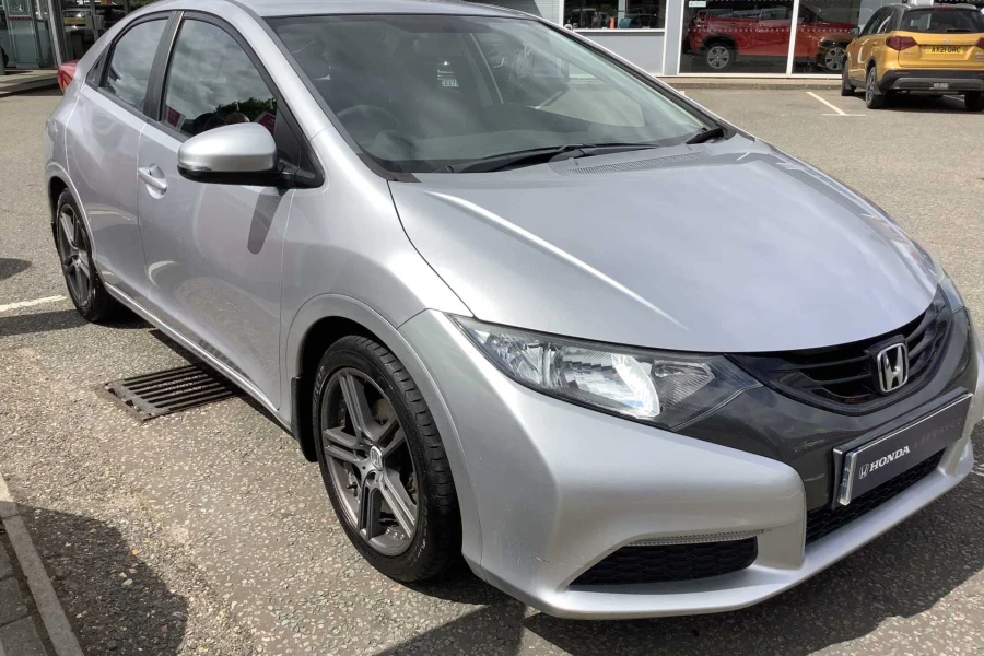 Vehicle Image - 0
