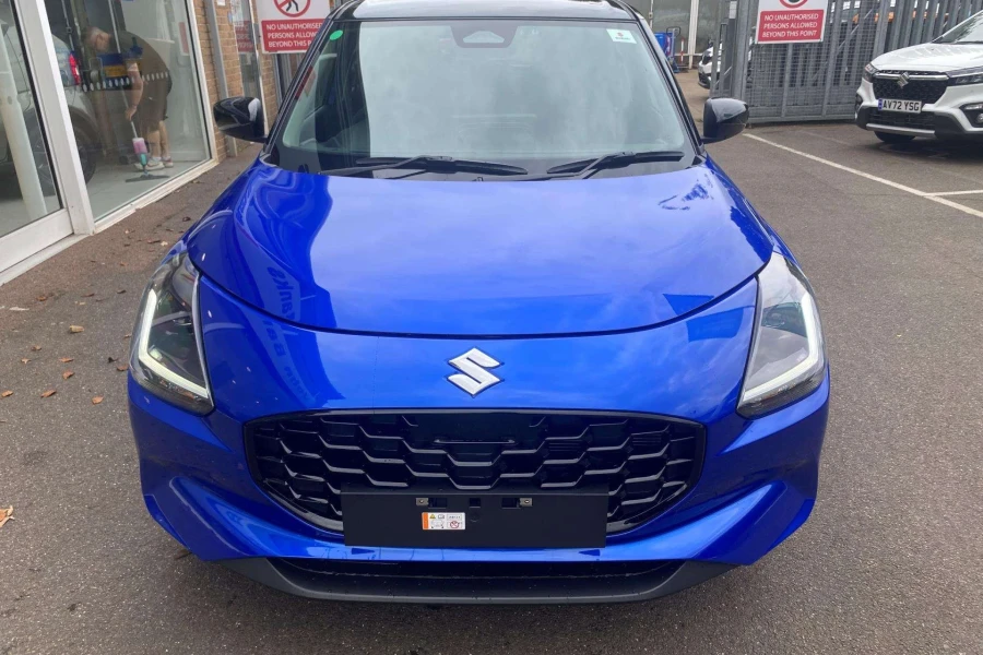 Vehicle Image - 3