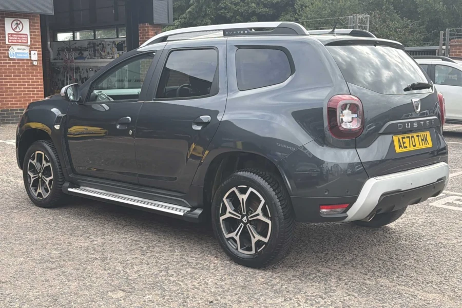 Vehicle Image - 2