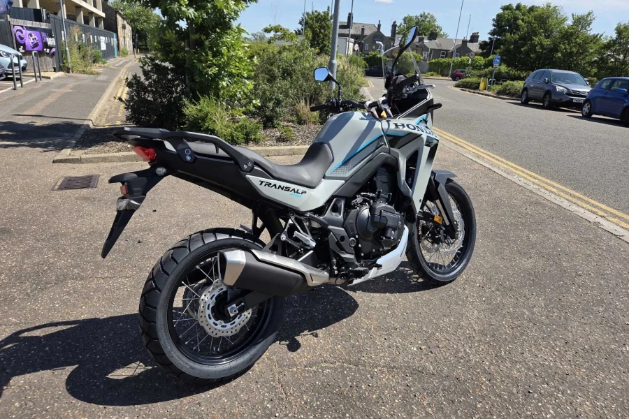 Vehicle Image - 2