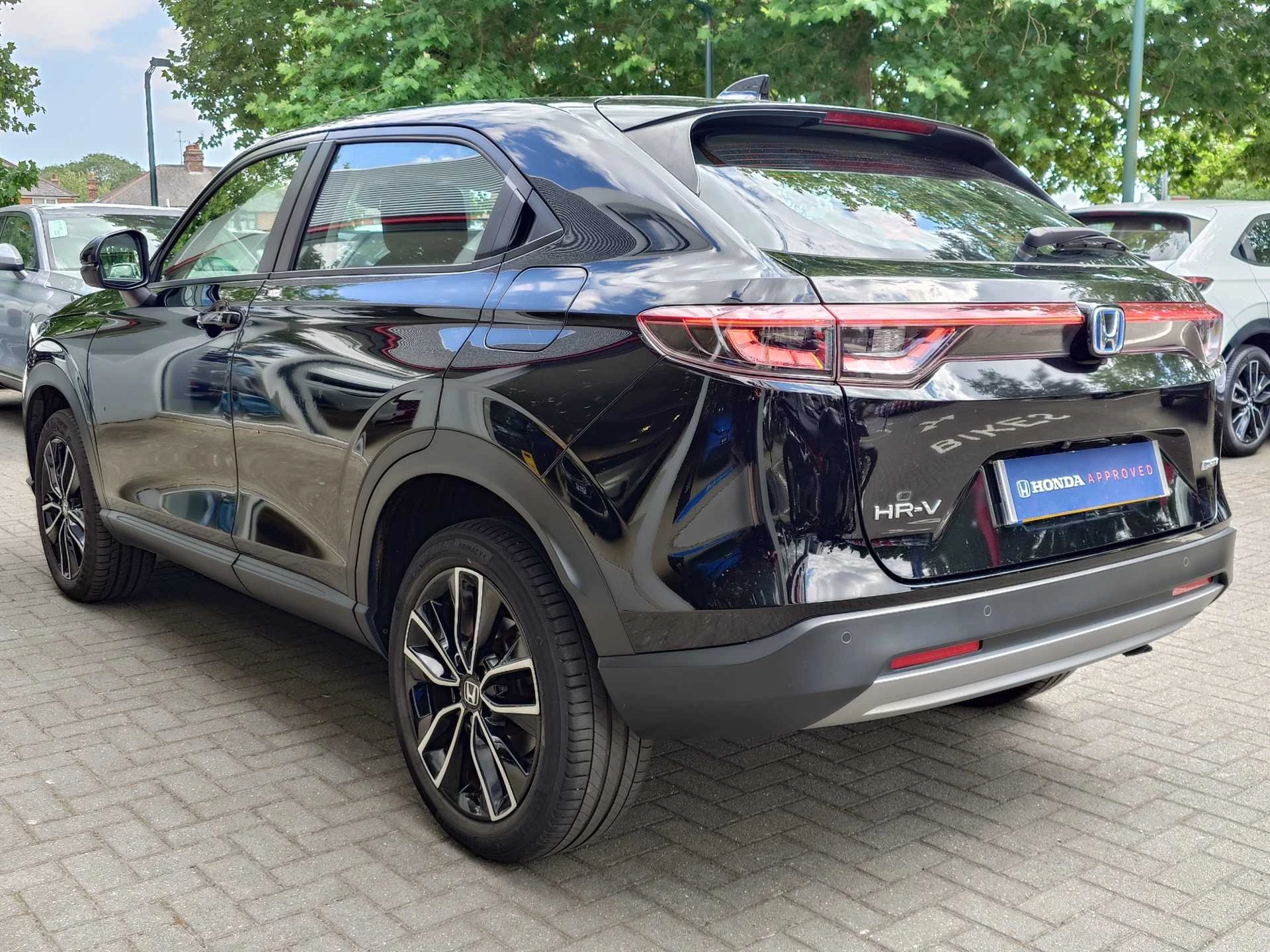Vehicle image 3