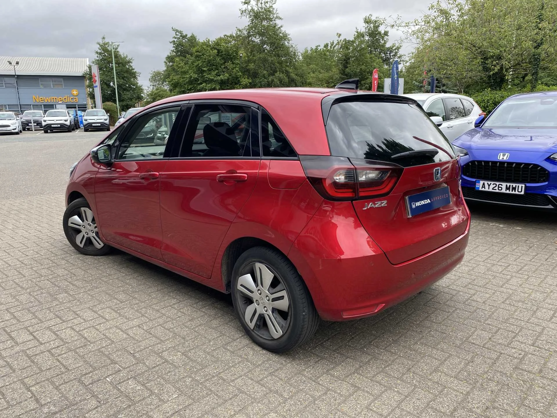 Vehicle image 5