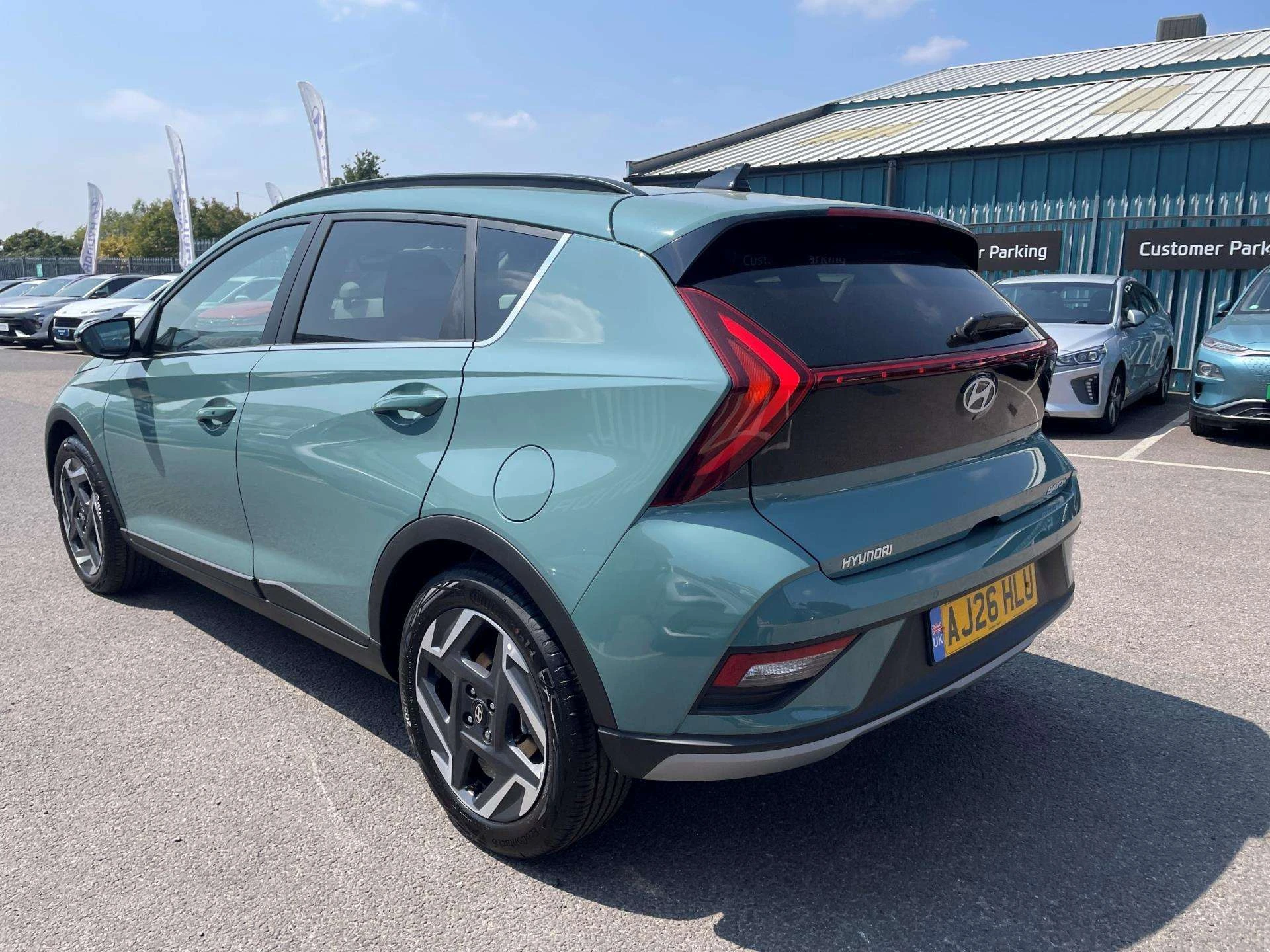 Vehicle image 6