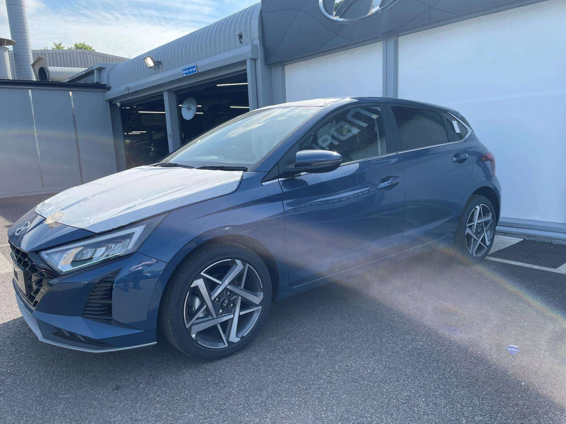 Vehicle image 6