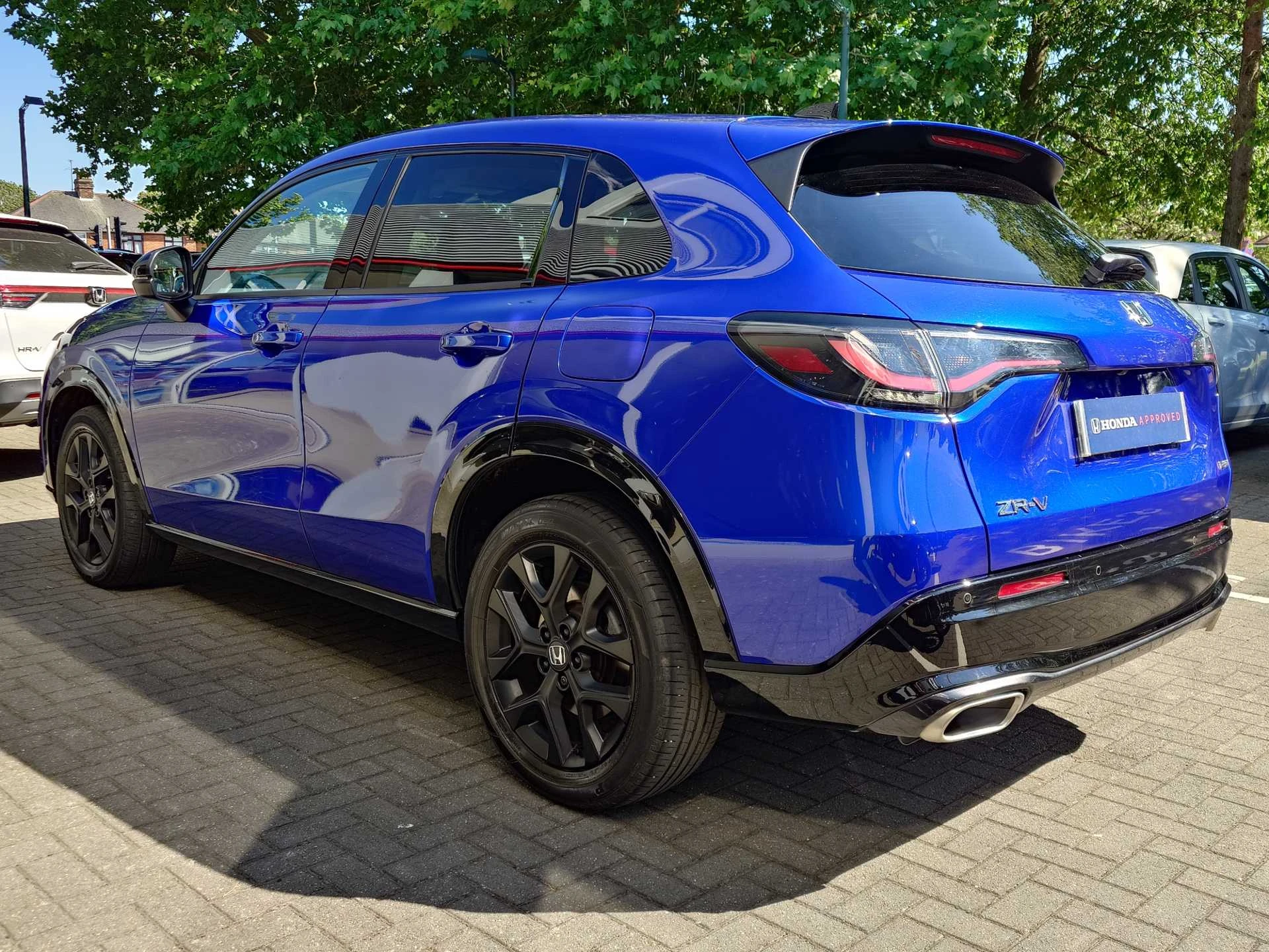 Vehicle image 3