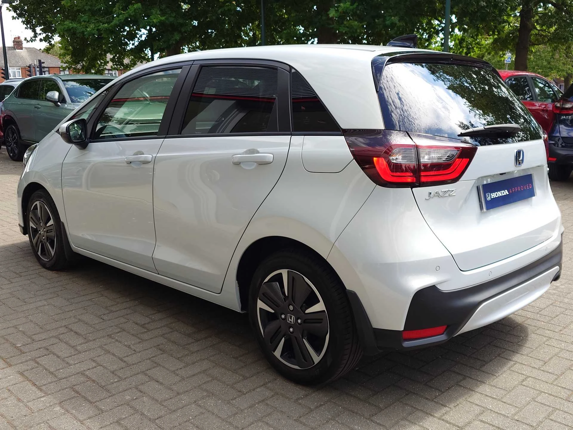 Vehicle image 3