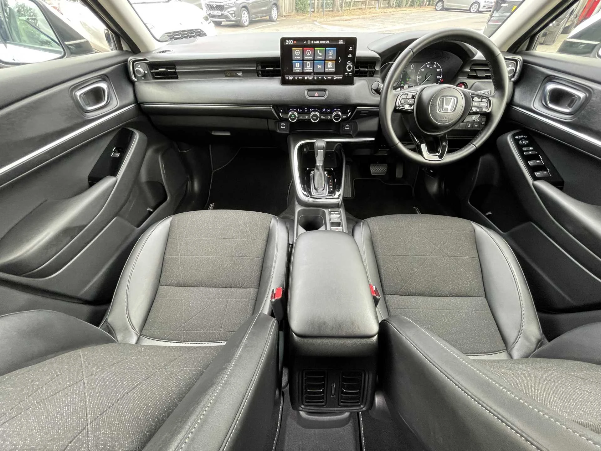 Vehicle image 4