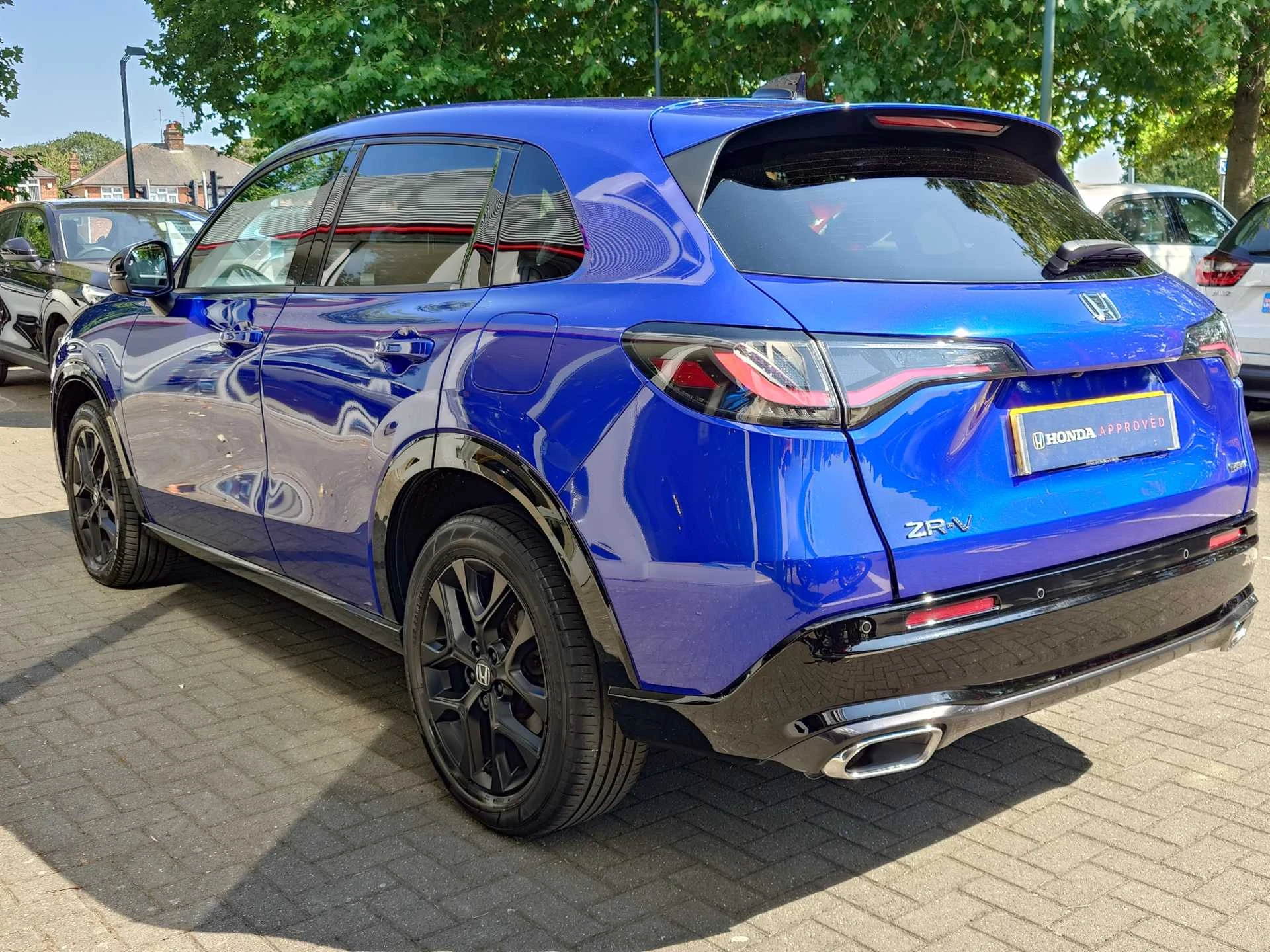 Vehicle image 3