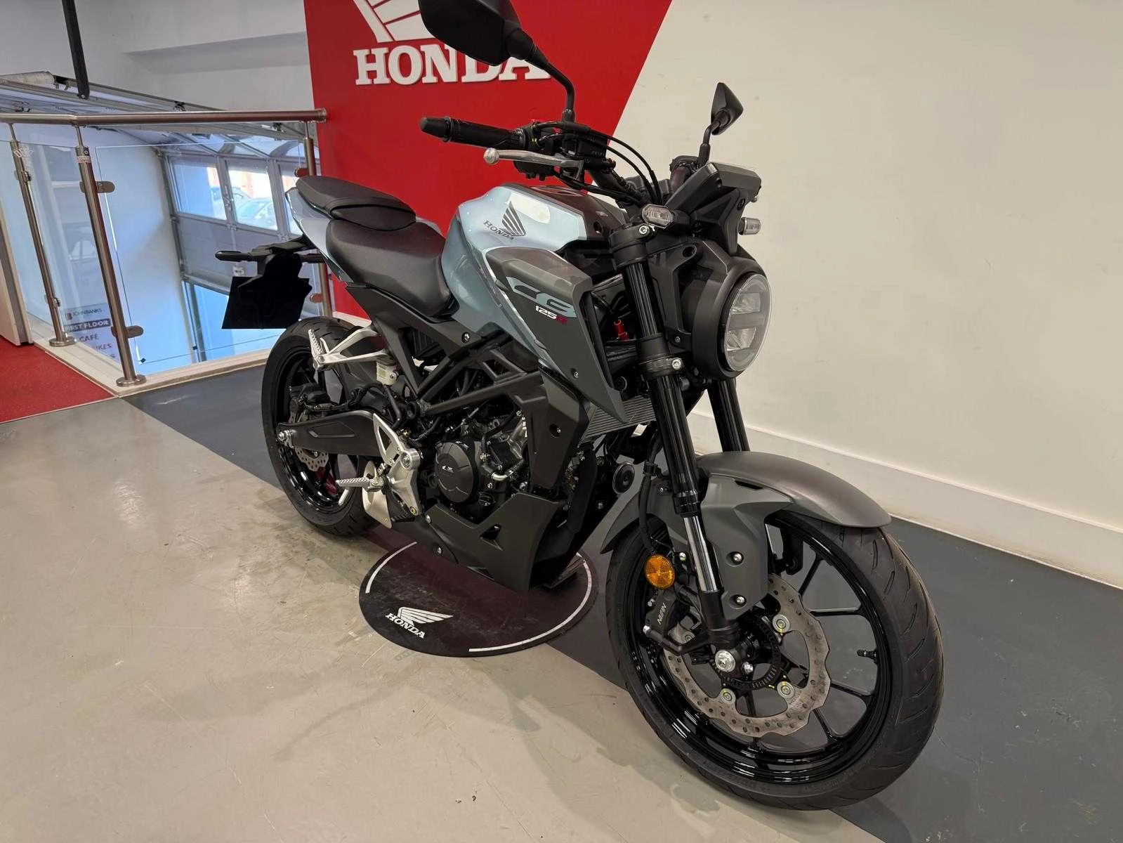 Vehicle image 2