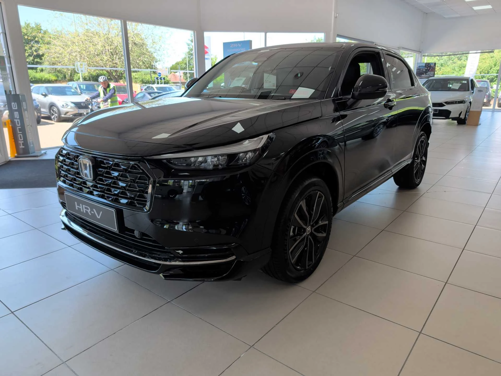 Vehicle image 3