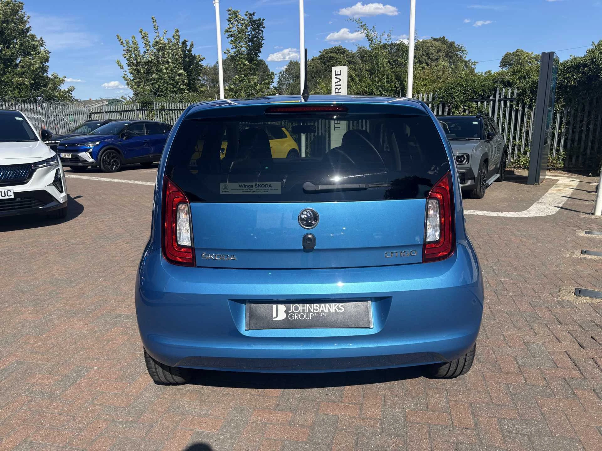 Vehicle image 3