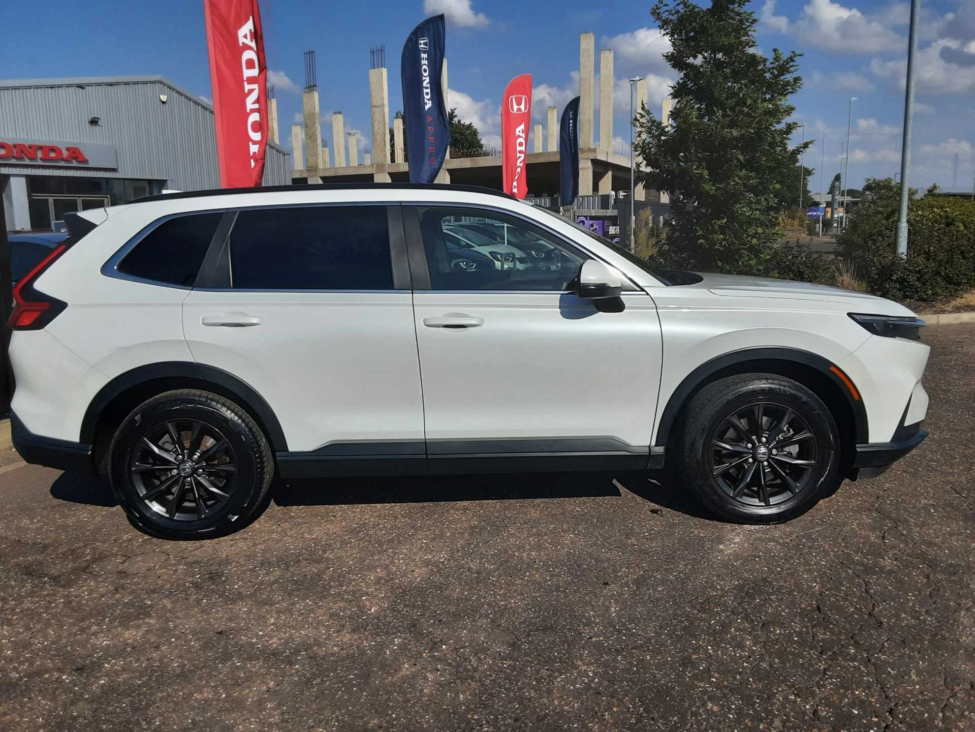 Vehicle image 3