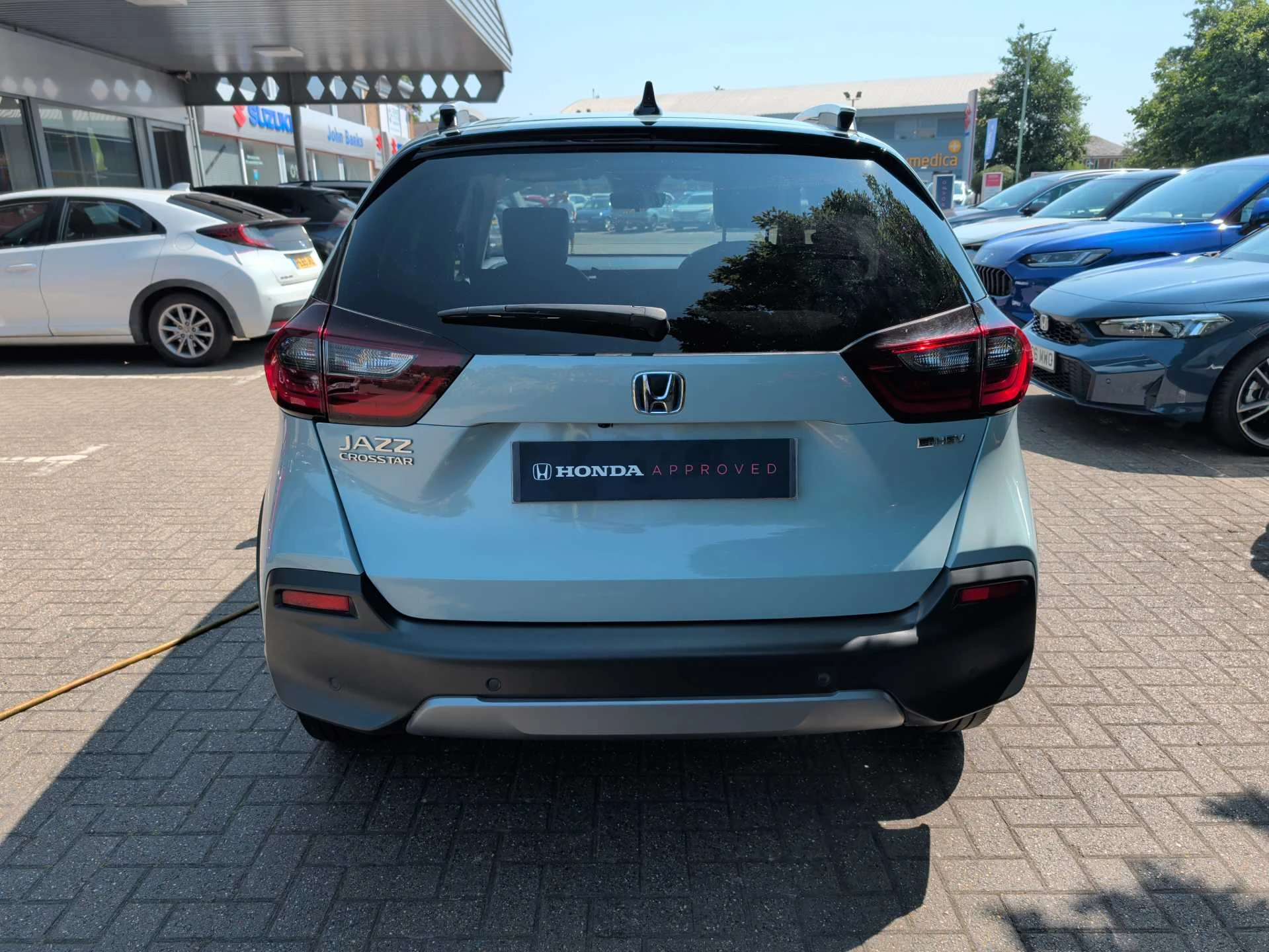 Vehicle image 7